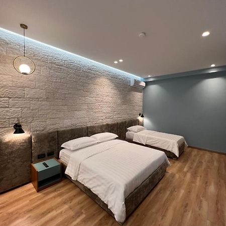 Hotel Bujtina Apsus Berat Exterior foto