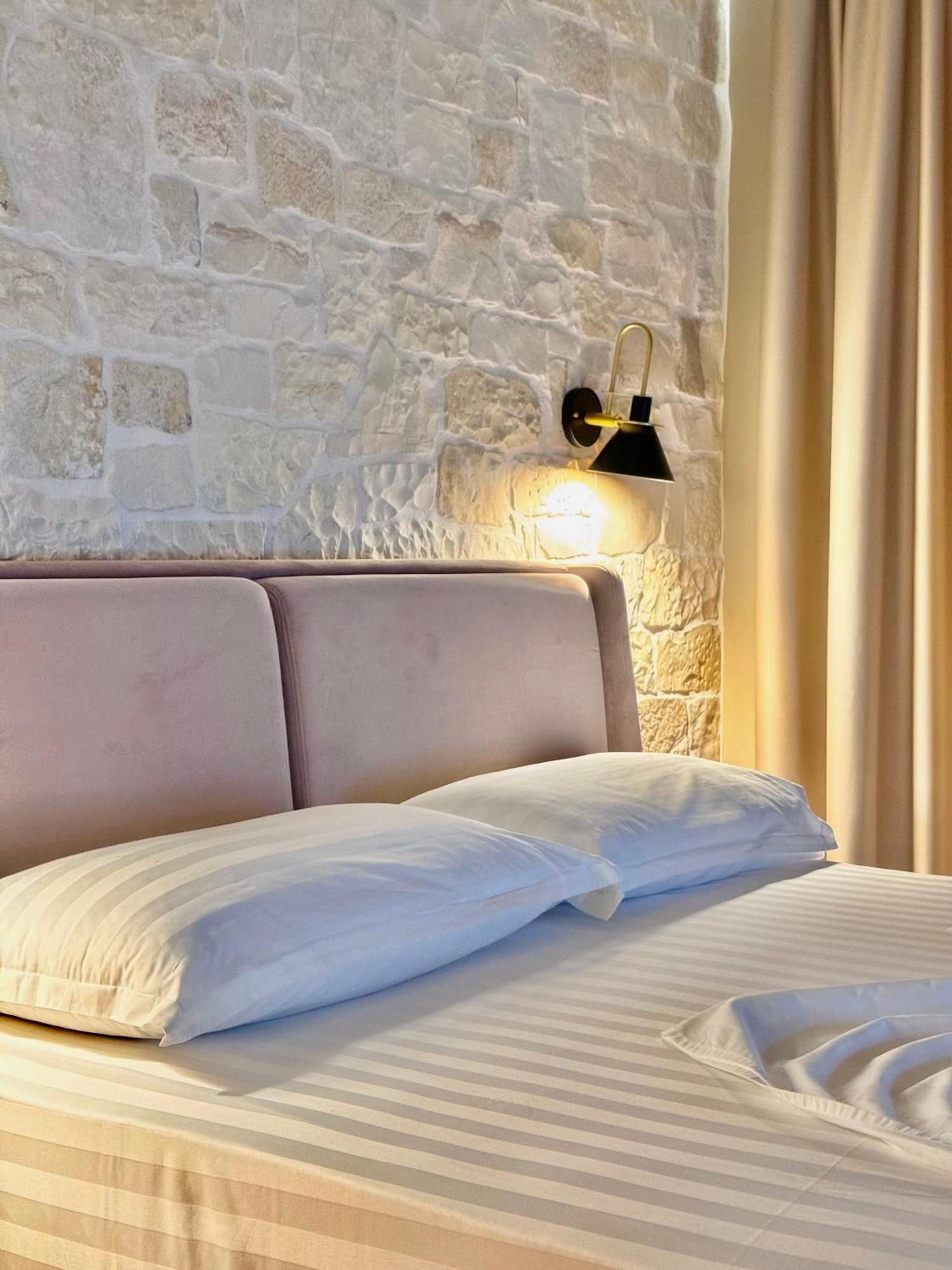 Hotel Bujtina Apsus Berat Exterior foto